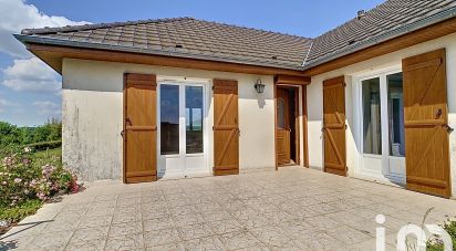 Maison de campagne 4 pièces de 96 m² à Escardes (51310)