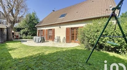 Traditional house 6 rooms of 140 m² in Pontault-Combault (77340)