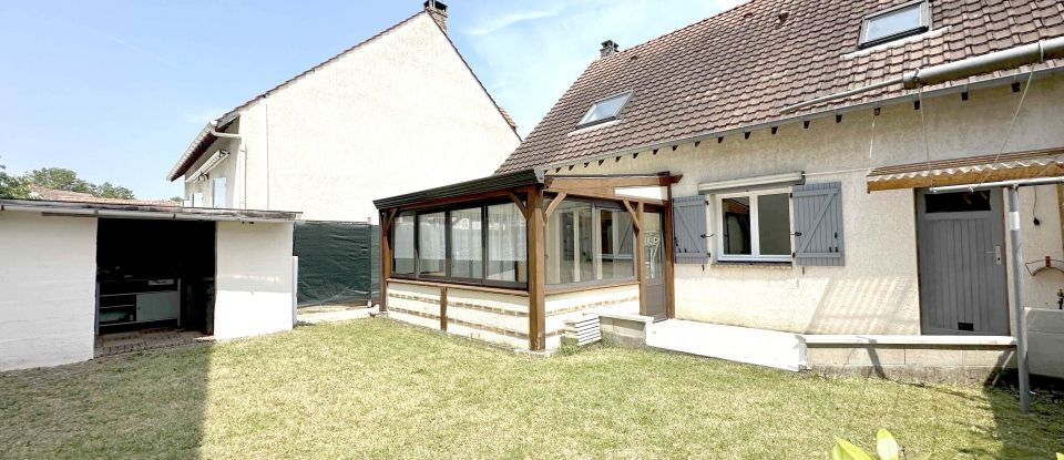 Traditional house 5 rooms of 117 m² in Achères (78260)