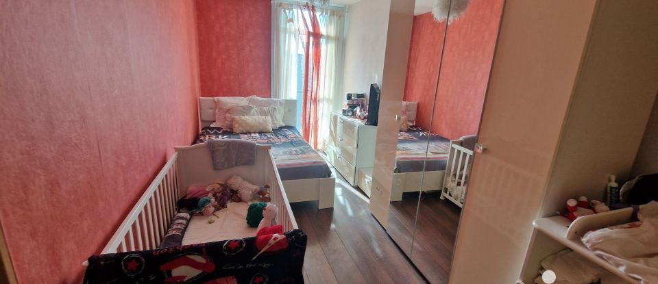 Apartment 5 rooms of 89 m² in Ris-Orangis (91130)