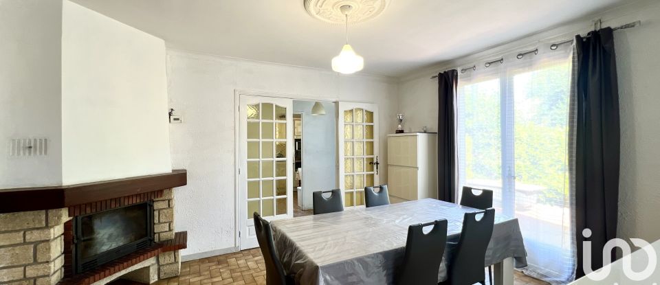 Maison 5 pièces de 109 m² à Pont-Saint-Esprit (30130)