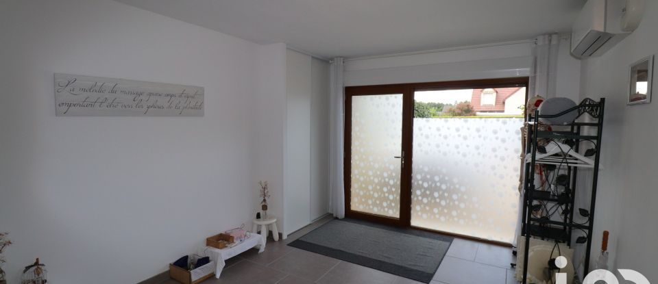 Maison 5 pièces de 132 m² à Bray-en-Val (45460)