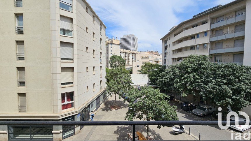 Appartement 4 pièces de 113 m² à Marseille (13006)