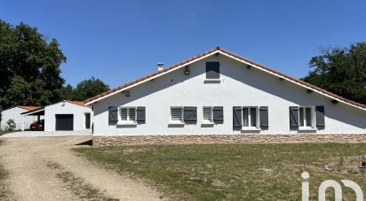 Maison traditionnelle 7 pièces de 185 m² à Bégaar (40400)