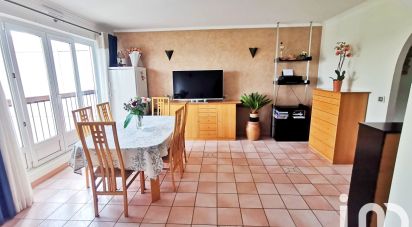 Apartment 4 rooms of 72 m² in Chilly-Mazarin (91380)