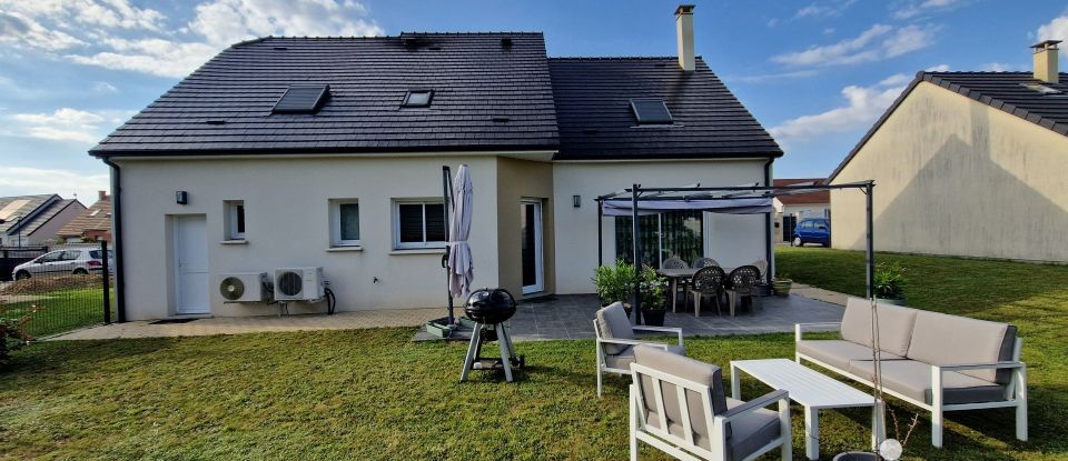 Maison 6 pièces de 130 m² à Ferrières-en-Gâtinais (45210)