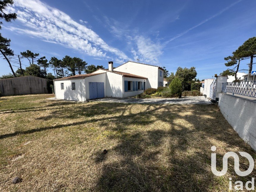 Maison traditionnelle 9 pièces de 153 m² à La Tranche-sur-Mer (85360)