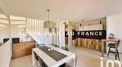 Duplex 3 rooms of 75 m² in Saint-Mandrier-sur-Mer (83430)