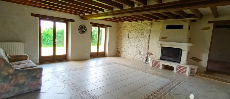 House 4 rooms of 139 m² in Subligny (18260)