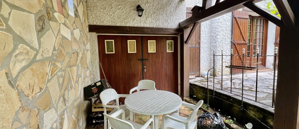 Maison traditionnelle 4 pièces de 90 m² à Bazoches-sur-le-Betz (45210)