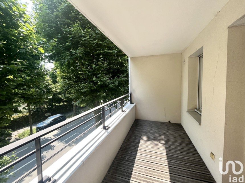 Apartment 3 rooms of 69 m² in Nantes (44300)