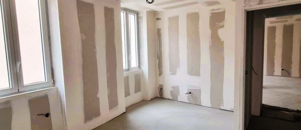 Apartment 3 rooms of 83 m² in Solliès-Pont (83210)