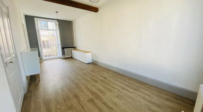 Apartment 3 rooms of 61 m² in Poitiers (86000)