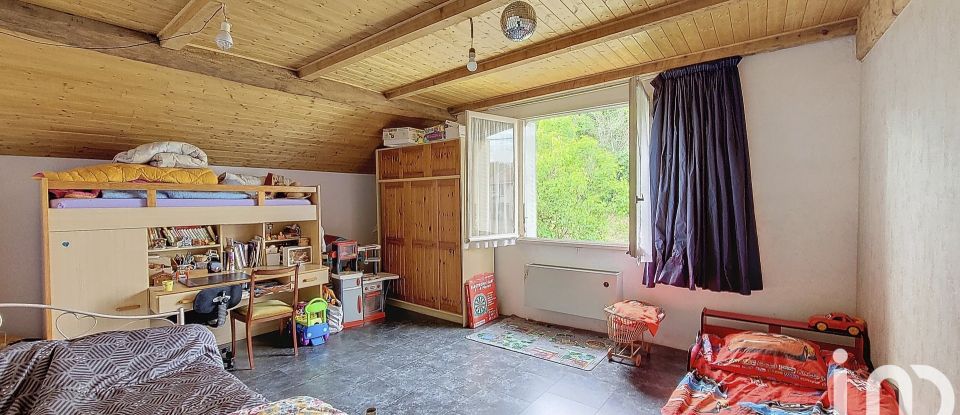 Maison 8 pièces de 211 m² à Beaumotte-Aubertans (70190)