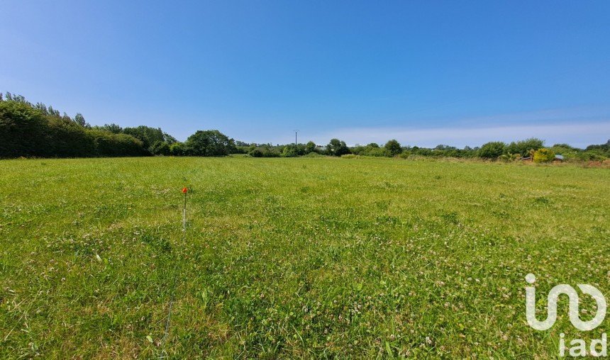 Terrain de 1 102 m² à Saint-Jean-de-la-Rivière (50270)