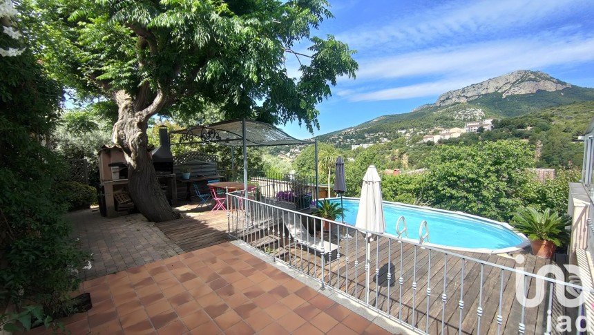 House 5 rooms of 190 m² in Toulon (83200)