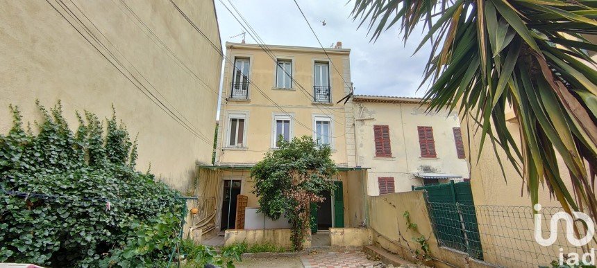 Building in Toulon (83000) of 150 m²