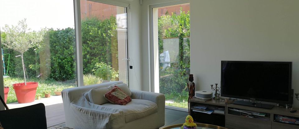 House 5 rooms of 118 m² in Sartrouville (78500)
