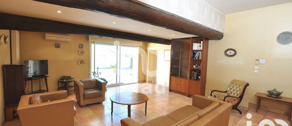 Town house 8 rooms of 311 m² in Aigues-Vives (30670)