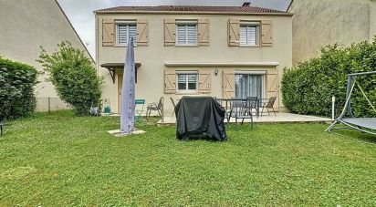 House 6 rooms of 115 m² in Leuville-sur-Orge (91310)