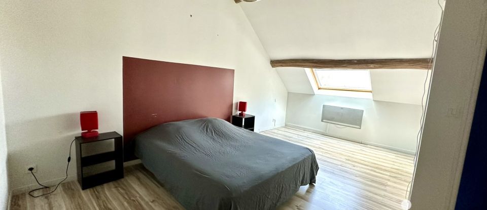 Maison 14 pièces de 527 m² à Bannost-Villegagnon (77970)