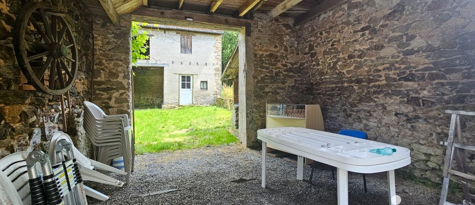 Maison traditionnelle 6 pièces de 151 m² à Saint-Sulpice-Laurière (87370)