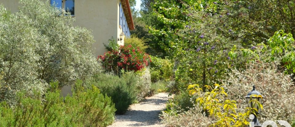 Bastide 12 rooms of 341 m² in Bras (83149)