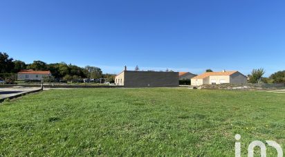 Land of 842 m² in Bazoges-en-Paillers (85130)