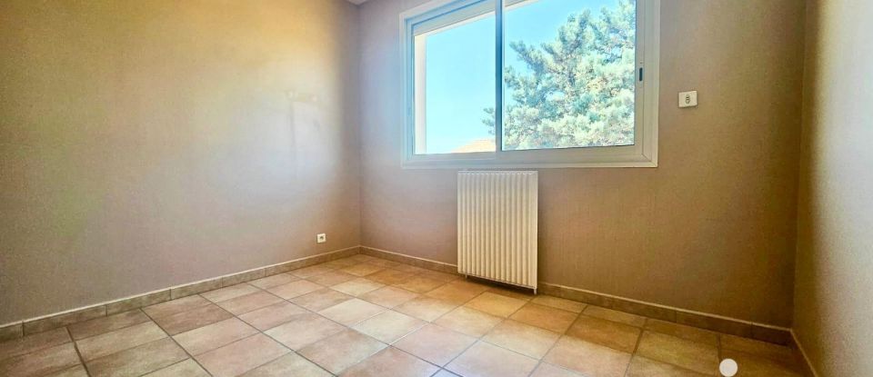 Maison 4 pièces de 82 m² à Bollène (84500)