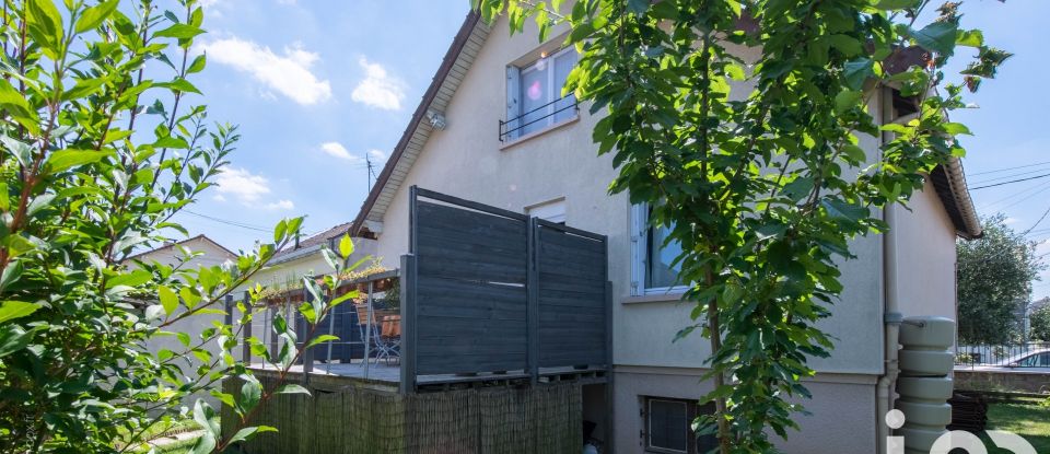 House 5 rooms of 82 m² in Argenteuil (95100)