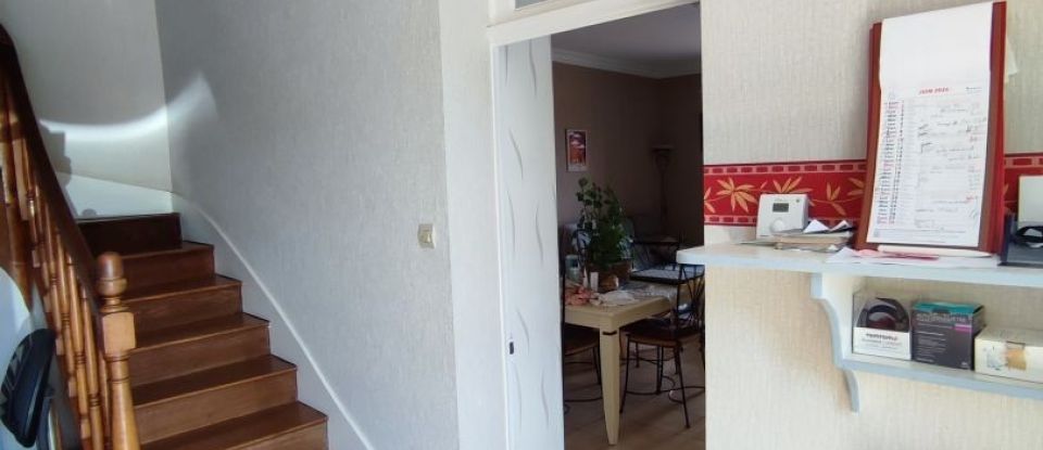 Maison 8 pièces de 207 m² à Loudun (86200)