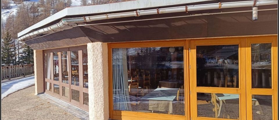 Hotel-restaurant of 548 m² in Allos (04260)