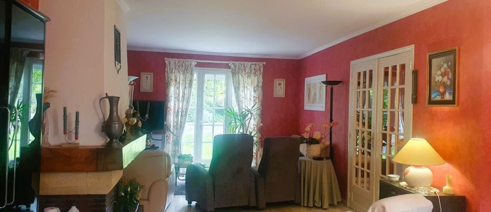 Maison 4 pièces de 90 m² à Vaux-en-Amiénois (80260)