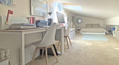 Appartement 4 pièces de 124 m² à Bordeaux (33000)