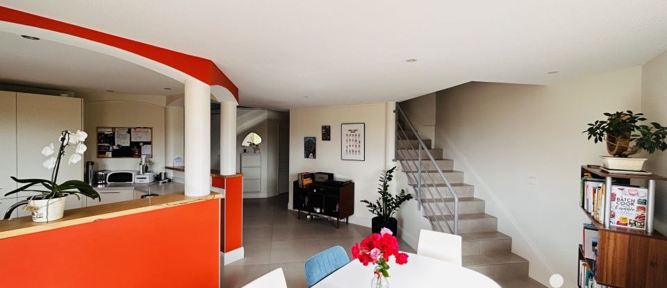Architect house 6 rooms of 216 m² in Castelnau-d'Estrétefonds (31620)