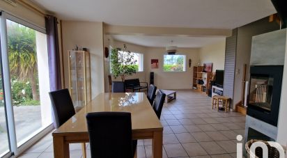 House 6 rooms of 121 m² in Ploulec'h (22300)
