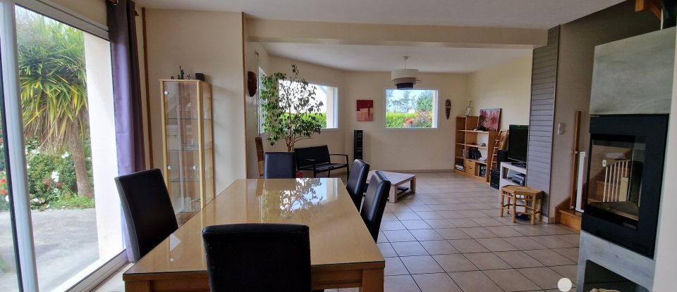 Maison 6 pièces de 121 m² à Ploulec'h (22300)