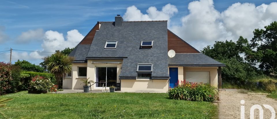 House 6 rooms of 121 m² in Ploulec'h (22300)