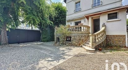 House 5 rooms of 135 m² in Villemomble (93250)
