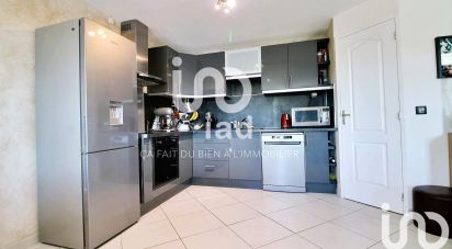 Apartment 3 rooms of 74 m² in Solers (77111)