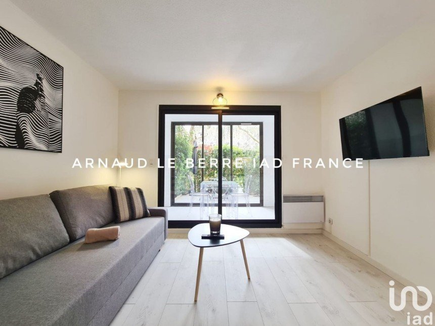 Apartment 1 room of 18 m² in Six-Fours-les-Plages (83140)