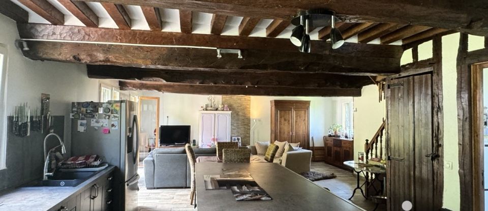 Domaine 9 pièces de 214 m² à Fatouville-Grestain (27210)