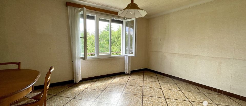House 5 rooms of 98 m² in Fleury-les-Aubrais (45400)