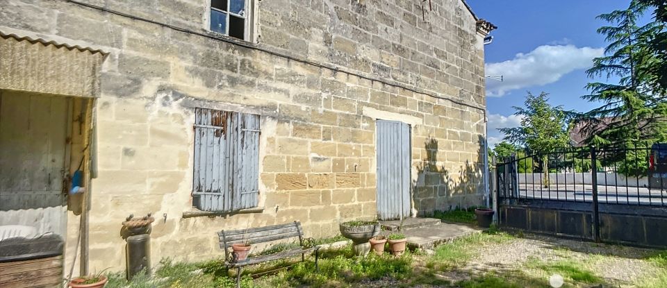 Maison traditionnelle 6 pièces de 180 m² à Saint-Médard-de-Guizières (33230)