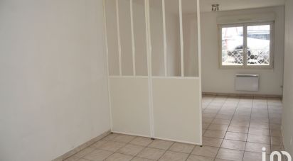 Studio 1 room of 38 m² in Pont-sur-Yonne (89140)