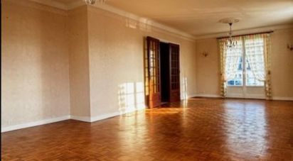 Traditional house 7 rooms of 146 m² in Sucé-sur-Erdre (44240)