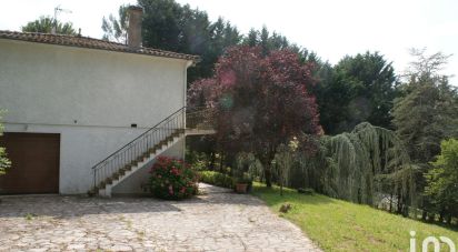 Maison 6 pièces de 145 m² à Blasimon (33540)