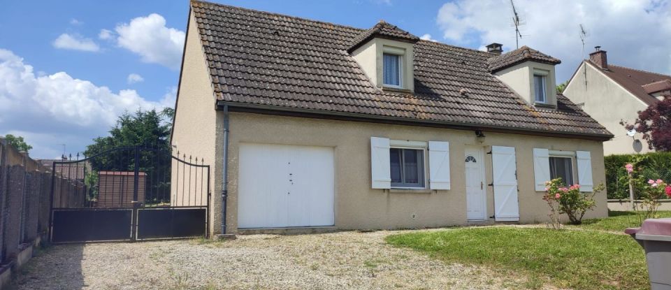 Maison 4 pièces de 110 m² à Salins (77148)