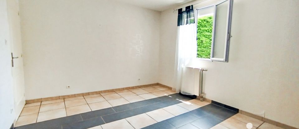 Maison 5 pièces de 156 m² à Quinssaines (03380)