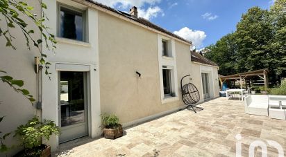 Maison 14 pièces de 527 m² à Bannost-Villegagnon (77970)